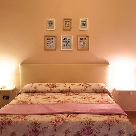 Le Camere Di Libero E Roberta Parghelia Luaran gambar
