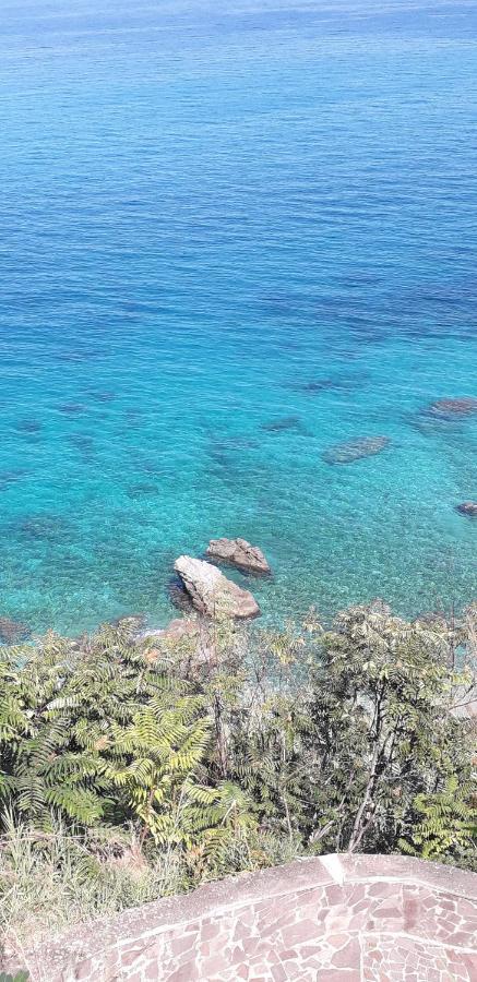Le Camere Di Libero E Roberta Parghelia Luaran gambar
