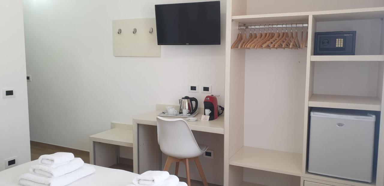 Le Camere Di Libero E Roberta Parghelia Luaran gambar